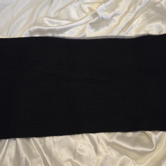 Kate Spade Eternity Knit Scarf - Picture 4 of 8